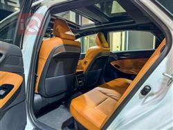 تويوتا أفالون